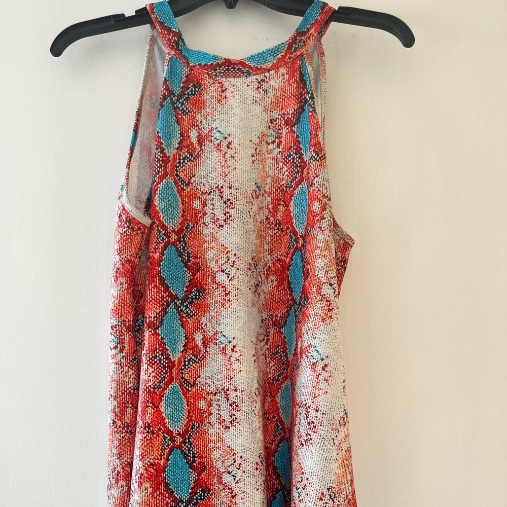 Snakeskin pattern top size m